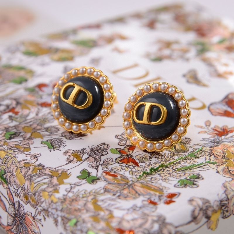 chr1st1an D10r earrings